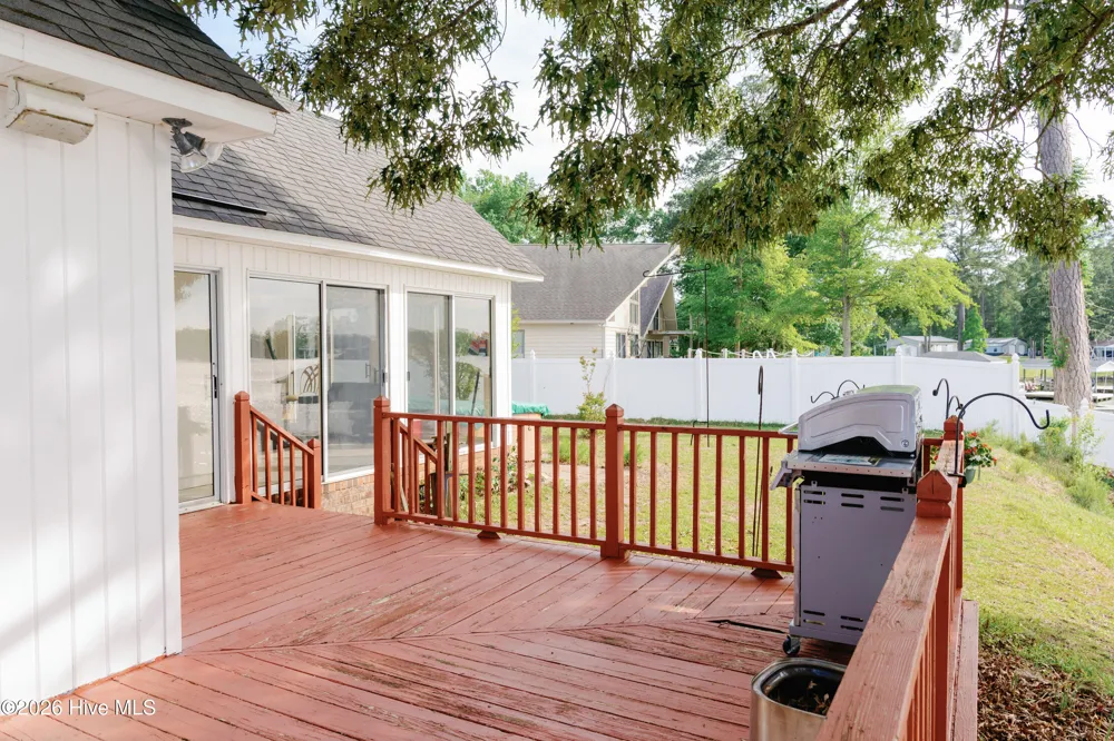 674 Brooks Road Bath, NC 27808