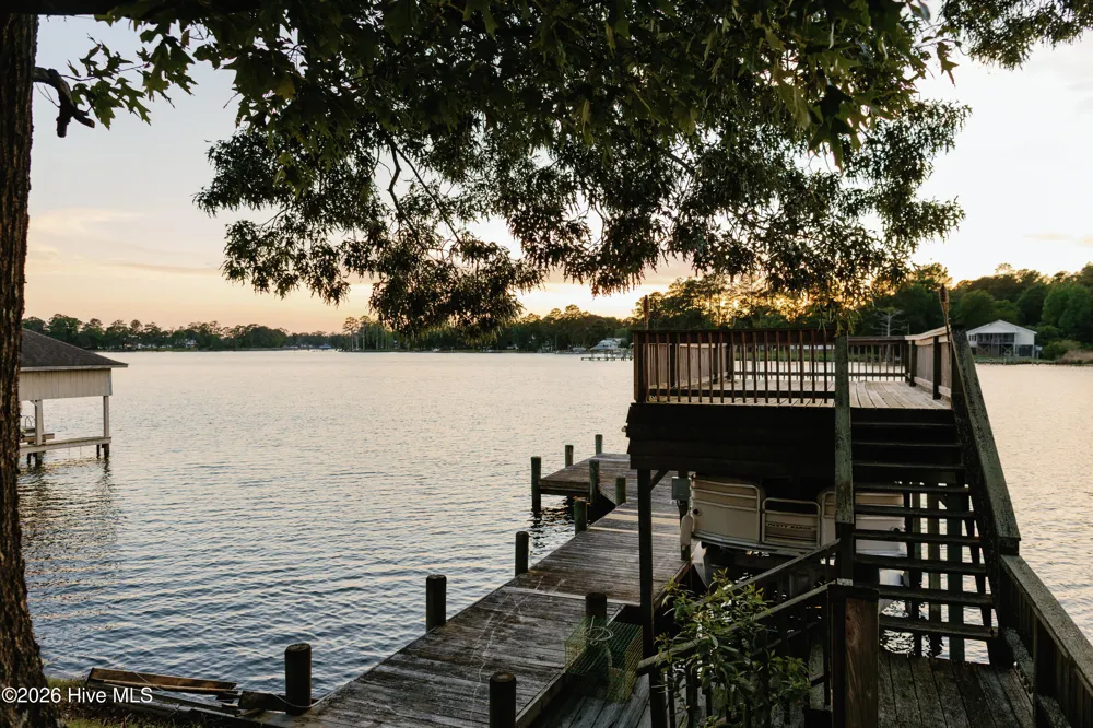 674 Brooks Road Bath, NC 27808