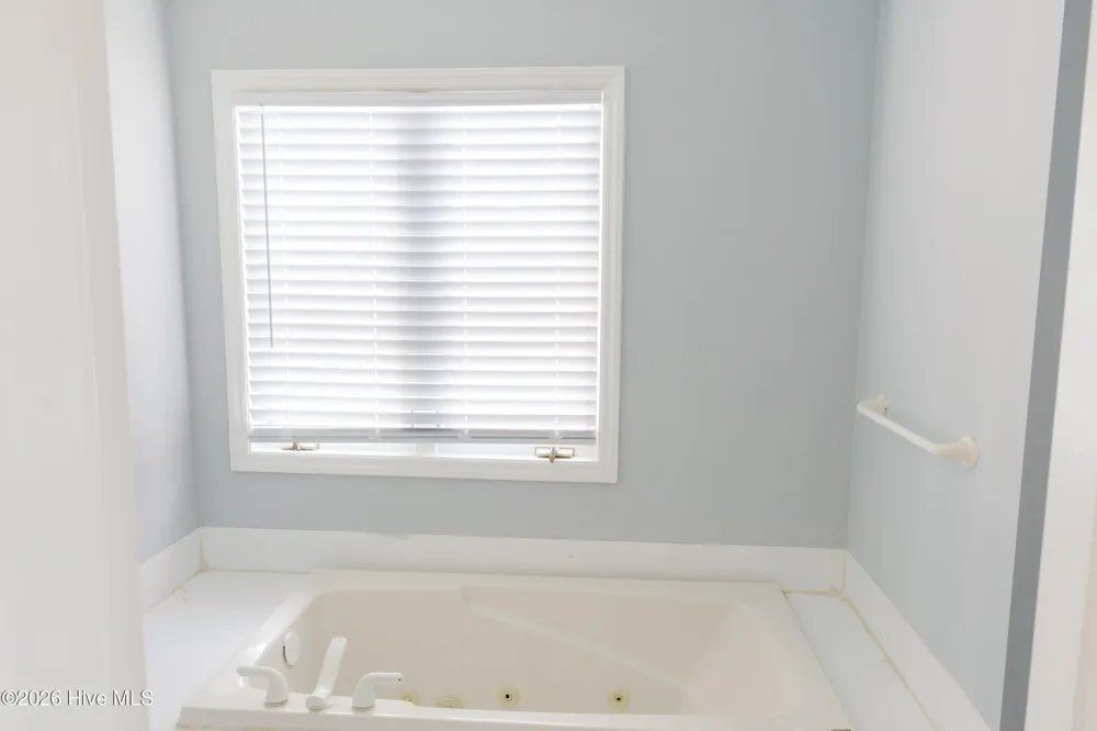 674 Brooks Road Bath, NC 27808