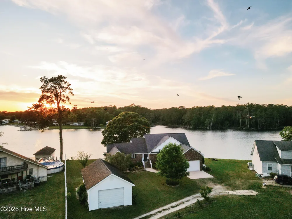 674 Brooks Road Bath, NC 27808