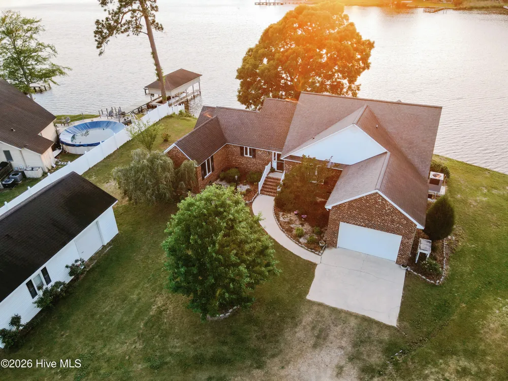 674 Brooks Road Bath, NC 27808