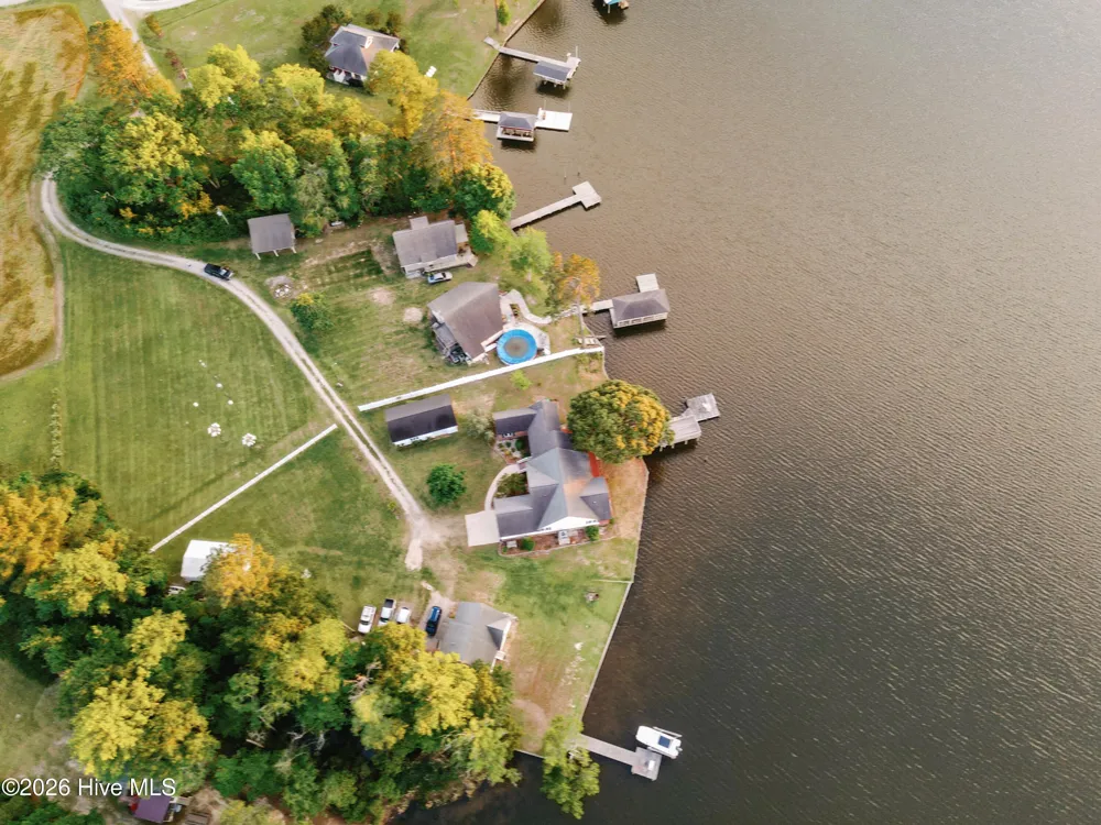 674 Brooks Road Bath, NC 27808