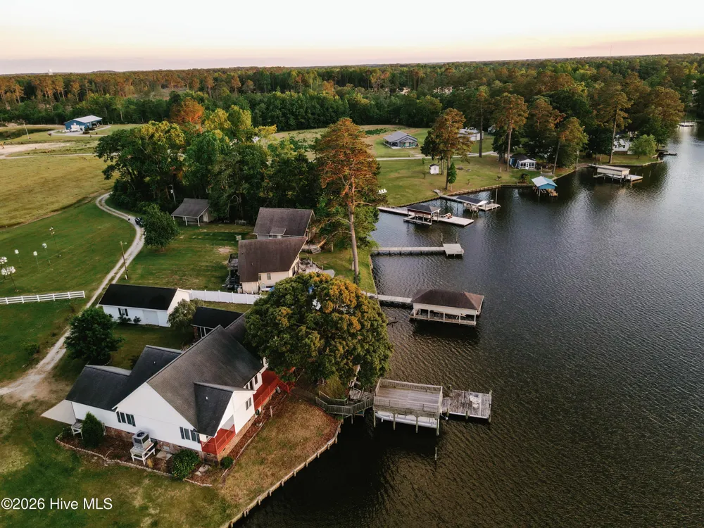 674 Brooks Road Bath, NC 27808