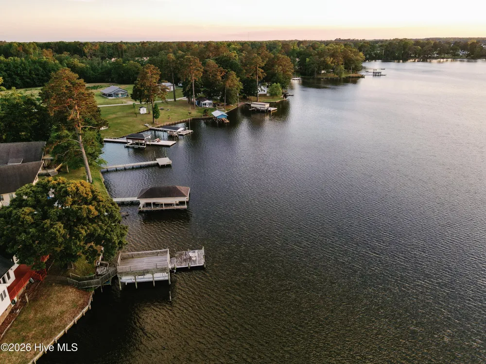 674 Brooks Road Bath, NC 27808