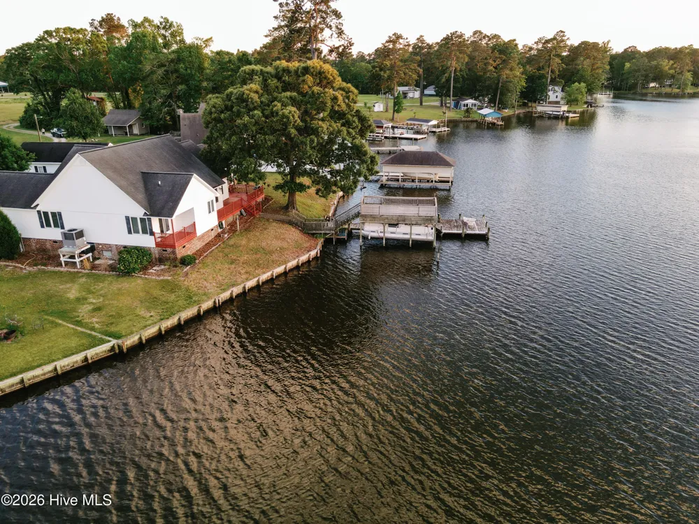 674 Brooks Road Bath, NC 27808