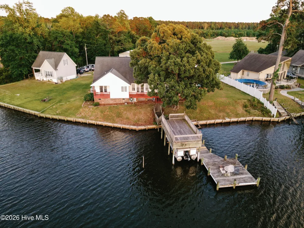 674 Brooks Road Bath, NC 27808