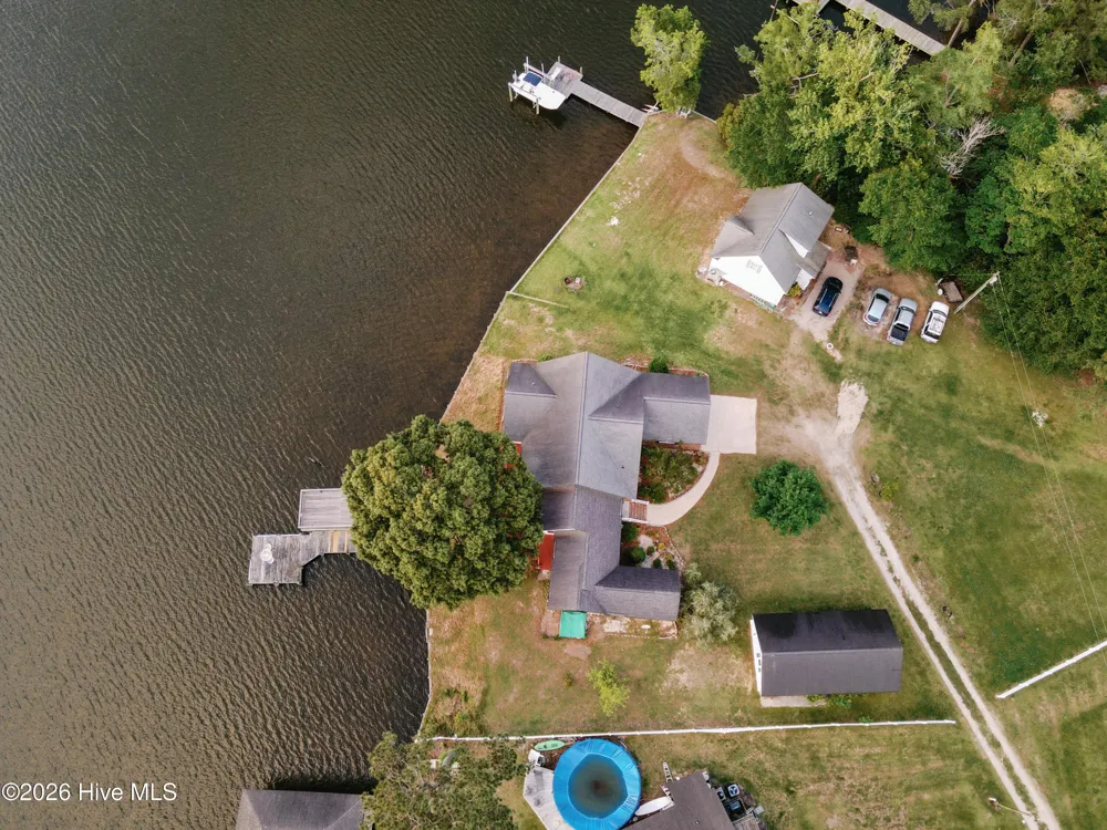 674 Brooks Road Bath, NC 27808