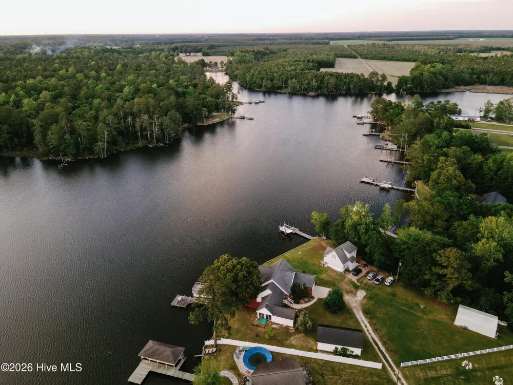674 Brooks Road Bath, NC 27808
