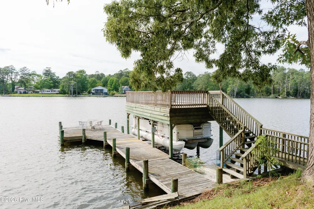 674 Brooks Road Bath, NC 27808
