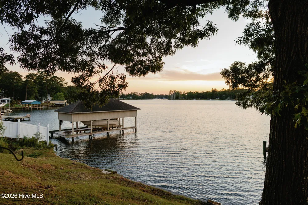 674 Brooks Road Bath, NC 27808