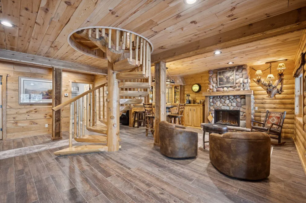 11966 W Snowy Owl Lane Hayward, WI 54843