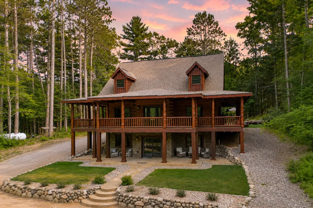 11966 W Snowy Owl Lane Hayward, WI 54843