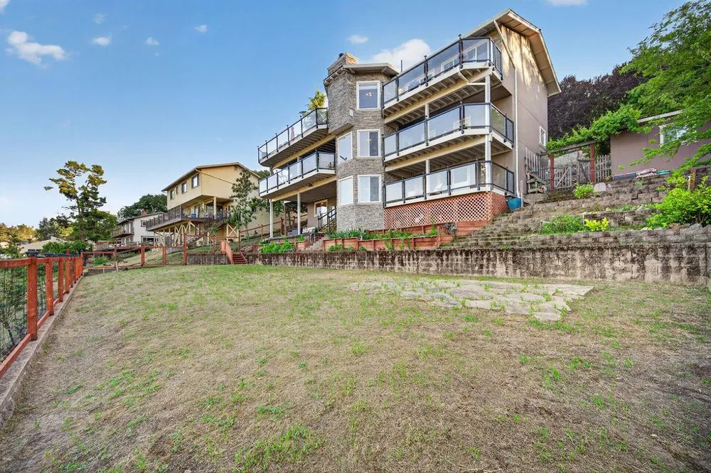 17241 Quail Court Morgan Hill, CA 95037