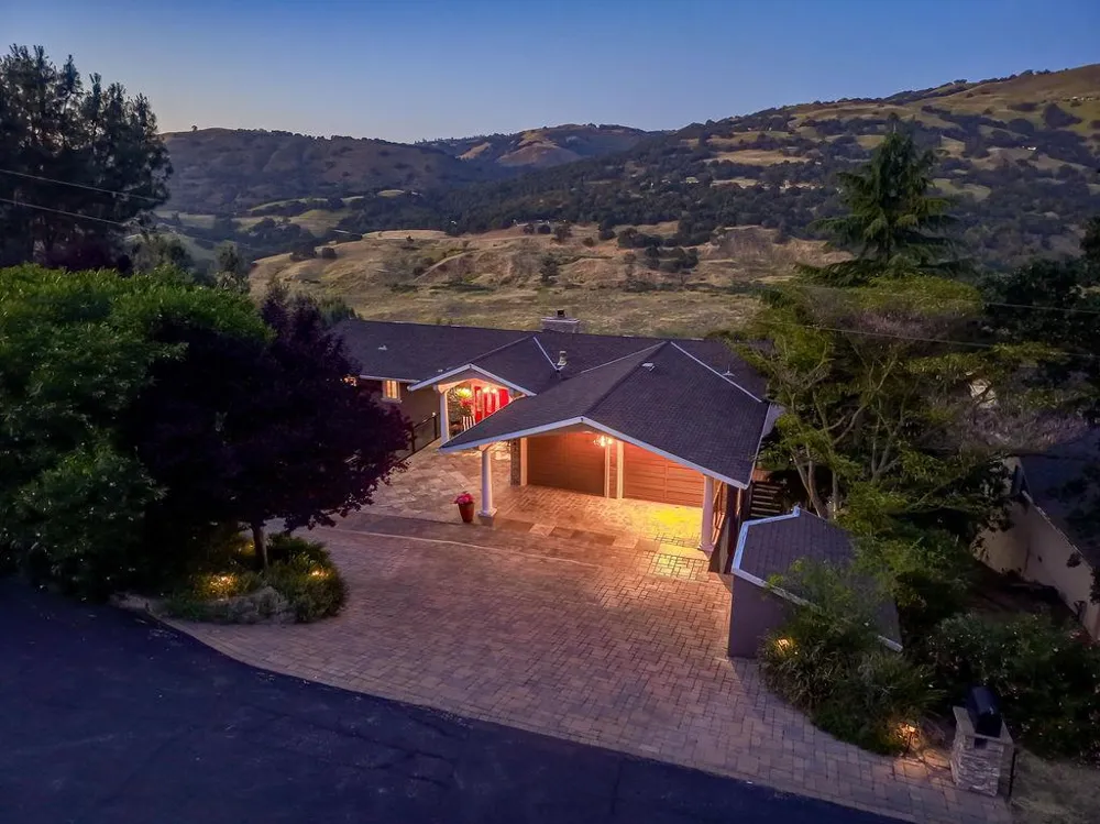 17241 Quail Court Morgan Hill, CA 95037