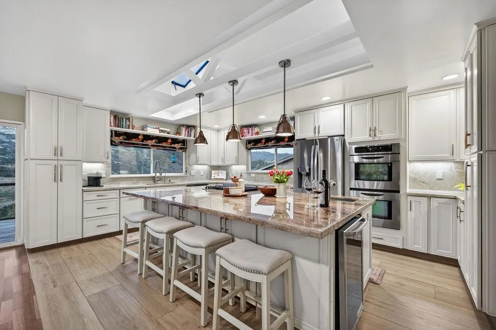 17241 Quail Court Morgan Hill, CA 95037