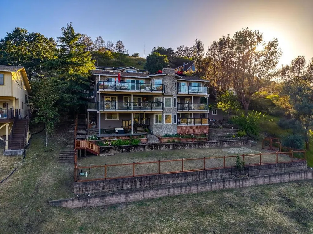 17241 Quail Court Morgan Hill, CA 95037