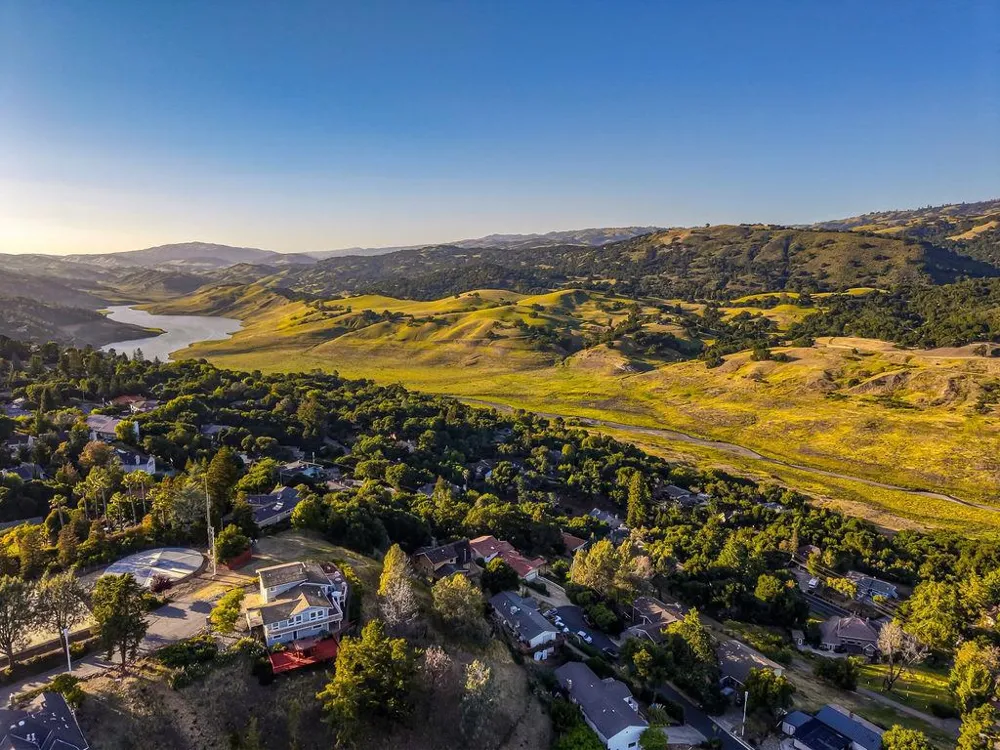 17241 Quail Court Morgan Hill, CA 95037