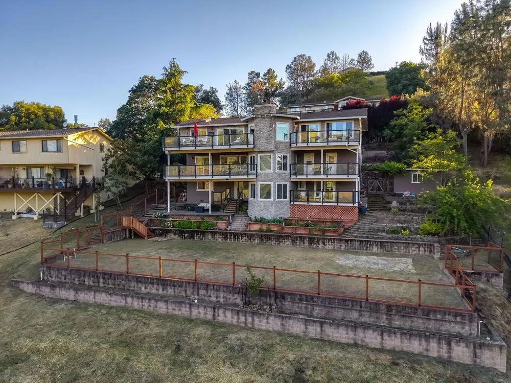 17241 Quail Court Morgan Hill, CA 95037