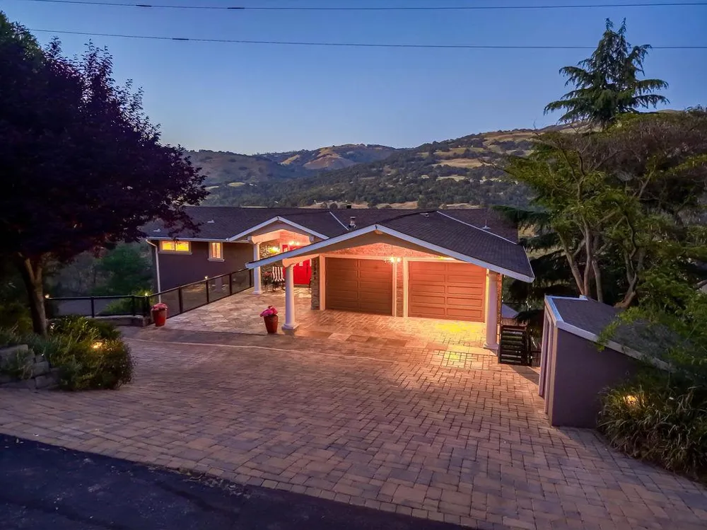 17241 Quail Court Morgan Hill, CA 95037