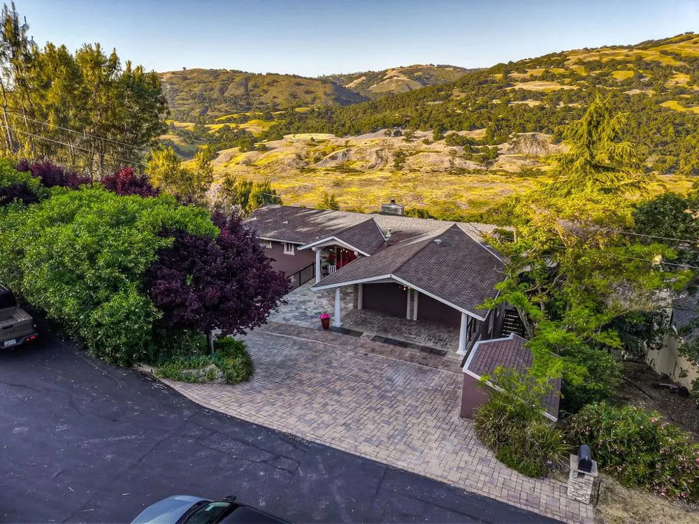 17241 Quail Court Morgan Hill, CA 95037