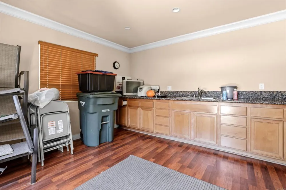800 Mollison Avenue #10 El Cajon, CA 92021