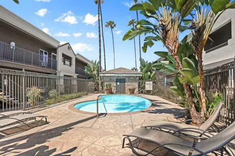 800 Mollison Avenue #10