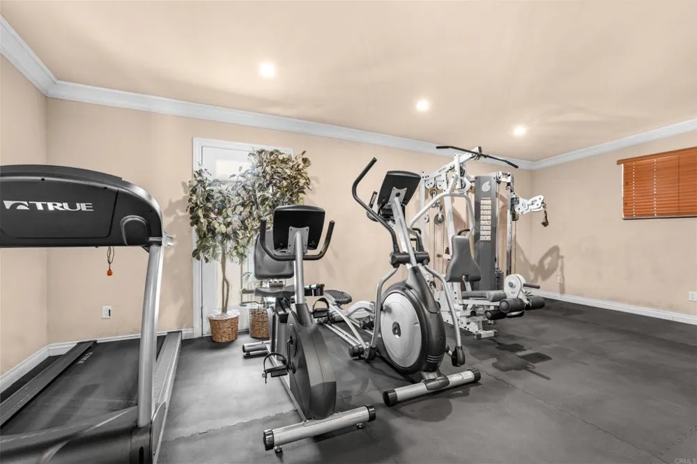 800 Mollison Avenue #10 El Cajon, CA 92021