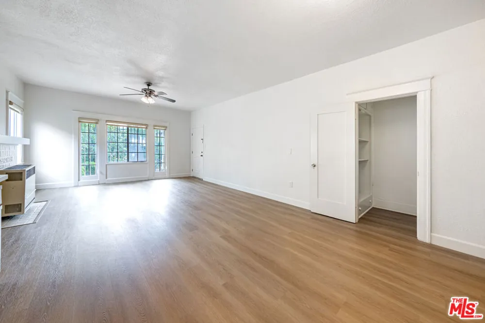 832 S Catalina Street Los Angeles, CA 90005