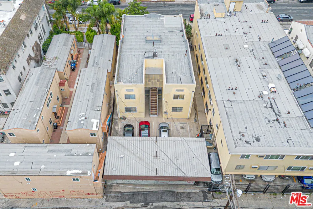 832 S Catalina Street Los Angeles, CA 90005