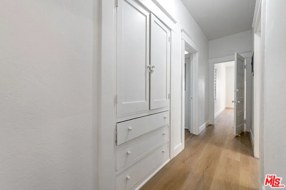 832 S Catalina Street Los Angeles, CA 90005