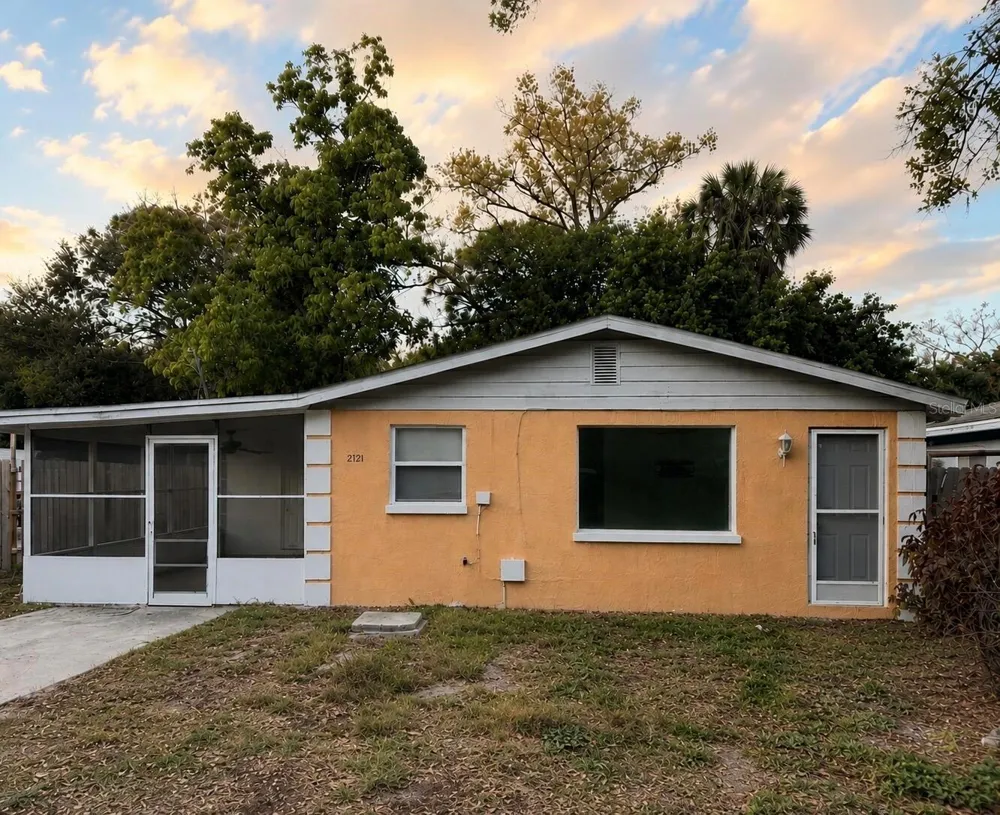 2121 33RD STREET Sarasota, FL 34234