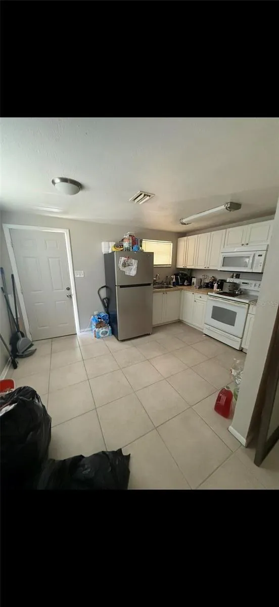 2121 33RD STREET Sarasota, FL 34234