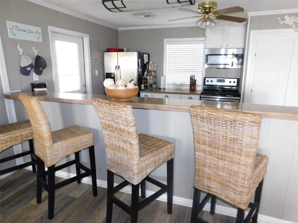 739 Marshall Johnson S Port Lavaca, TX 77979
