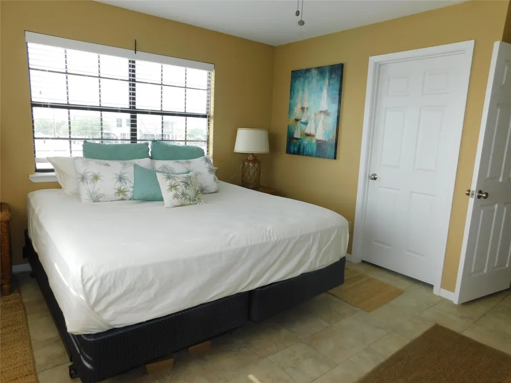739 Marshall Johnson S Port Lavaca, TX 77979