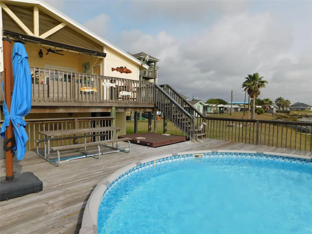 739 Marshall Johnson S Port Lavaca, TX 77979