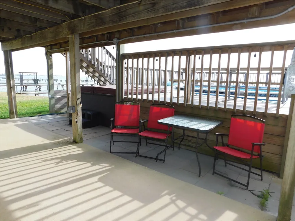 739 Marshall Johnson S Port Lavaca, TX 77979