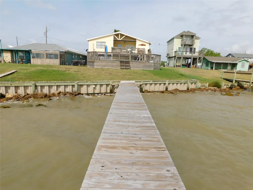 739 Marshall Johnson S Port Lavaca, TX 77979