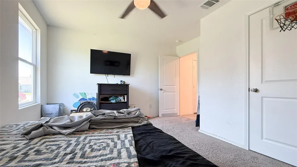 6735 Carlton Crest San Antonio, TX 78253