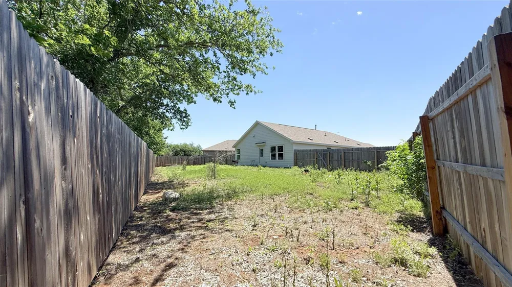 6735 Carlton Crest San Antonio, TX 78253