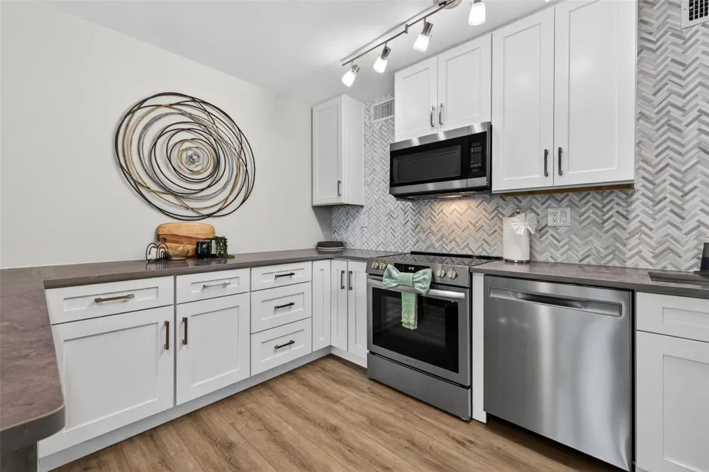 100 OAKMONT LANE #107 & 108 Belleair, FL 33756