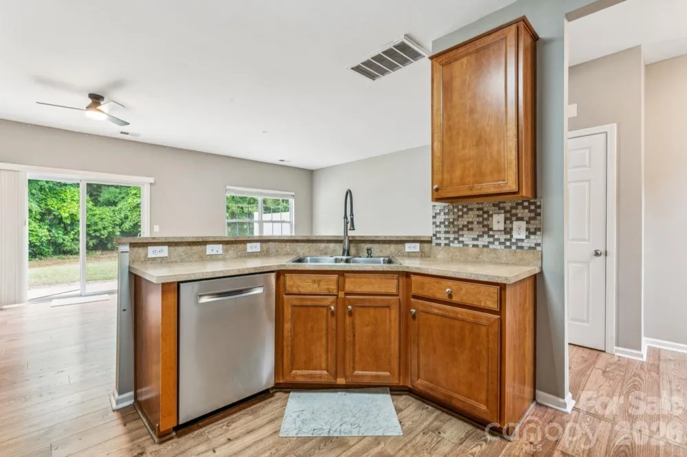 11961 Stratfield Place Circle Pineville, NC 28134