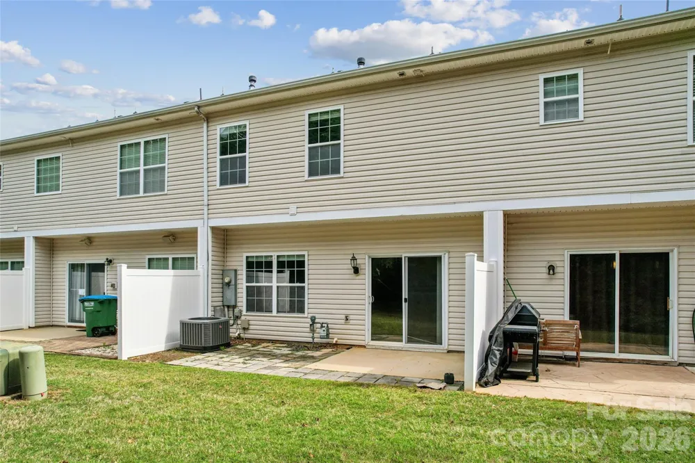 11961 Stratfield Place Circle Pineville, NC 28134
