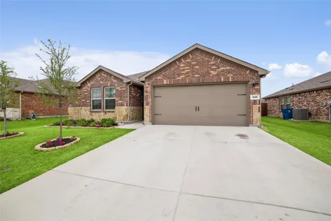 509 Iris Banks Lane