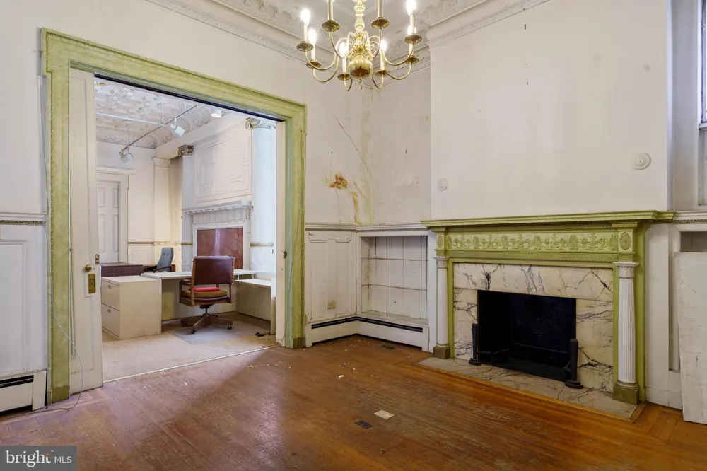 928 CHARLES STREET Baltimore, MD 21201