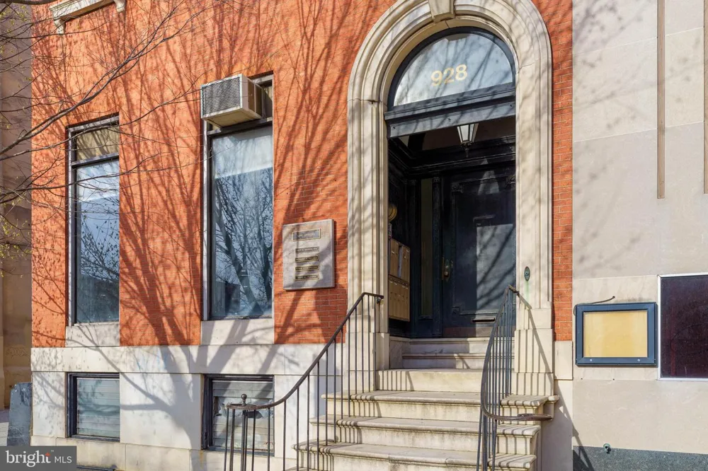 928 CHARLES STREET Baltimore, MD 21201