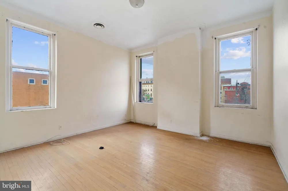 928 CHARLES STREET Baltimore, MD 21201