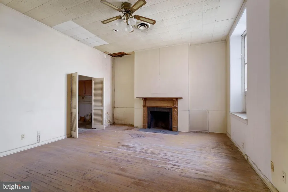 928 CHARLES STREET Baltimore, MD 21201