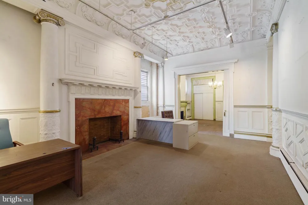 928 CHARLES STREET Baltimore, MD 21201
