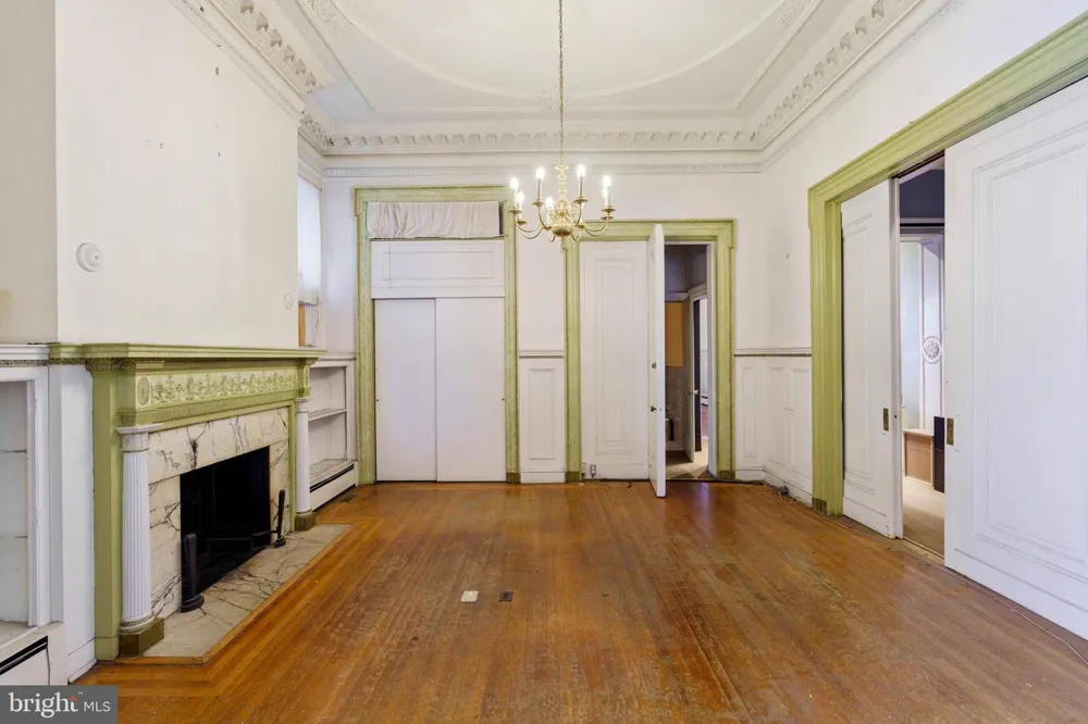 928 CHARLES STREET Baltimore, MD 21201
