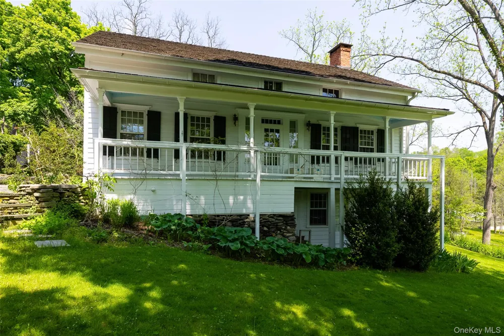 212 Pleasant Ridge Road Poughquag, NY 12570